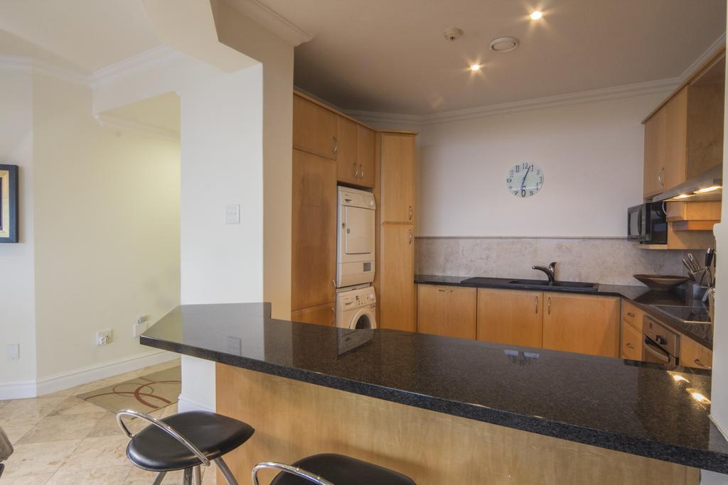 100m² 2 slaapkamer, 2 privé badkamer Appartement in Umhlanga Durban Buitenkant foto