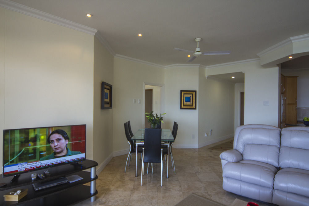 100m² 2 slaapkamer, 2 privé badkamer Appartement in Umhlanga Durban Buitenkant foto